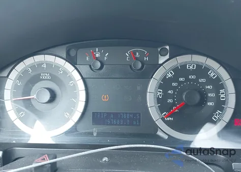 2009 Ford Escape Xlt z USA, uszkodzony, nr VIN 1FMCU03729KB27226